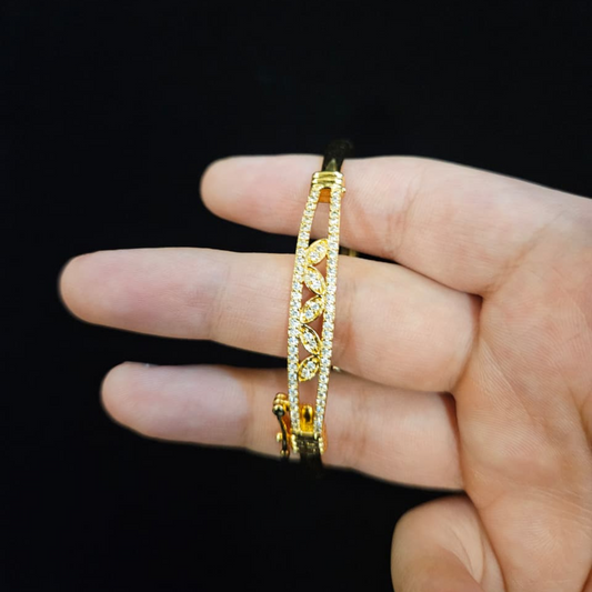 Golden Leaf Bracelet